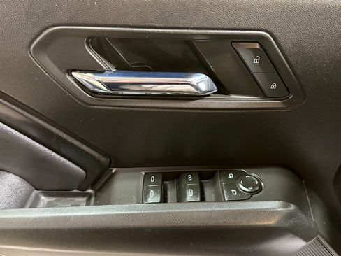 Used 2023 Chevrolet Colorado LT w/ LT Convenience Package II AWD/4WD image 28