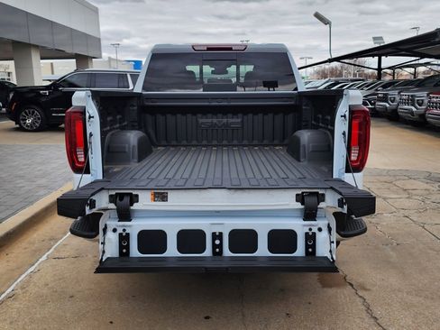 New 2026 GMC Sierra 1500 SLT image 50