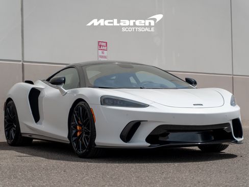 New 2026 McLaren GTS RWD image 9
