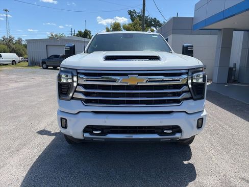 New 2026 Chevrolet Silverado 3500 High Country w/ High Country Premium Package AWD/4WD image 2