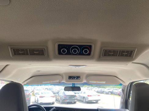 Used 2020 Chevrolet Express 2500 LS w/ Driver Convenience Package image 25