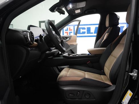 New 2026 Chevrolet Equinox ACTIV w/ Convenience Package III image 17