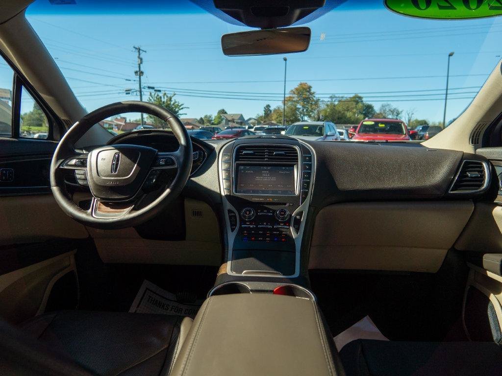 Used 2020 Lincoln Nautilus Reserve FWD image 15