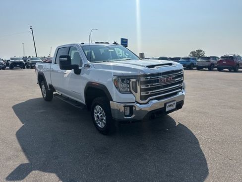 Used 2022 GMC Sierra 2500 SLE w/ SLE Value Package; image 4