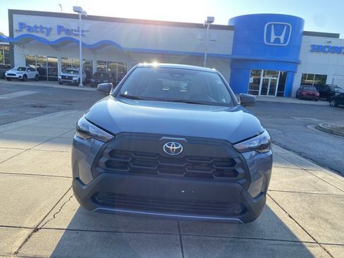 Used 2026 Toyota Corolla Cross L FWD image 3