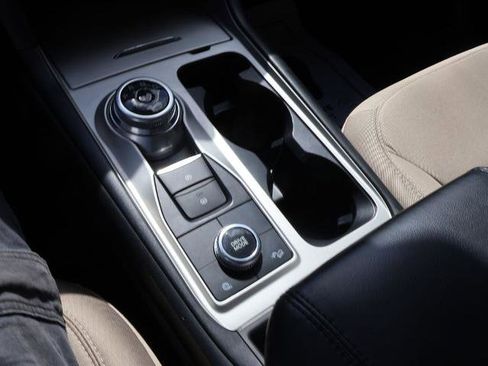 Certified 2022 Ford Explorer XLT AWD/4WD image 40