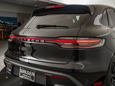 New 2026 Porsche Macan AWD/4WD image 19