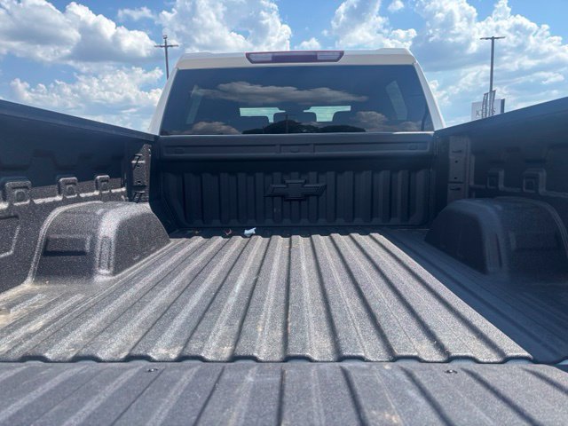 Used 2025 Chevrolet Silverado 1500 Custom Trail Boss w/ Dark Appearance Package AWD/4WD image 10