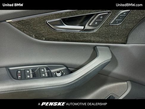 Used 2022 Audi Q7 3.0T Prestige image 3