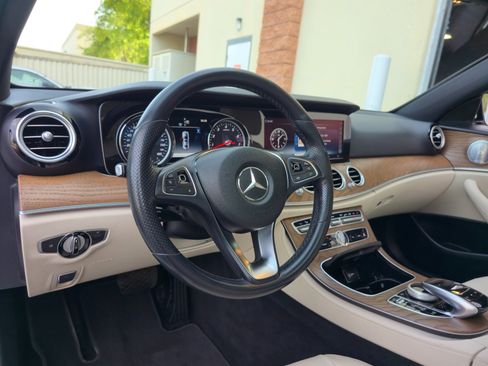 Used 2018 Mercedes-Benz E 400 4MATIC Sedan w/ Premium 1 Package image 7