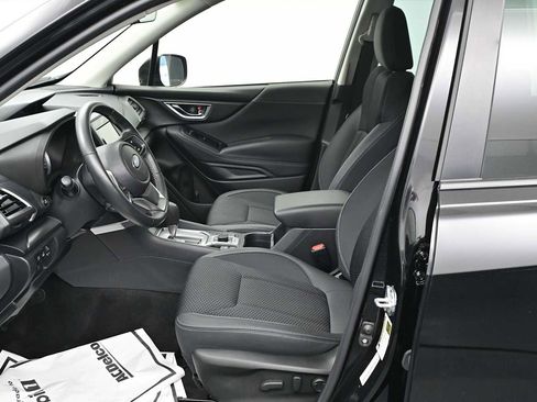 Used 2023 Subaru Forester Premium AWD/4WD image 7