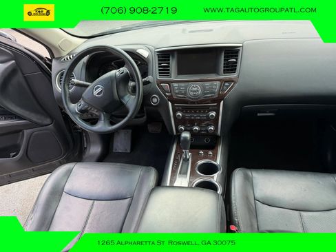 Used 2013 Nissan Pathfinder Platinum FWD image 8