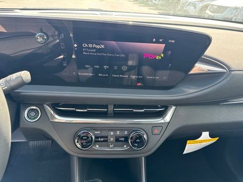 New 2026 Buick Envista Preferred w/ Convenience I Package FWD image 11