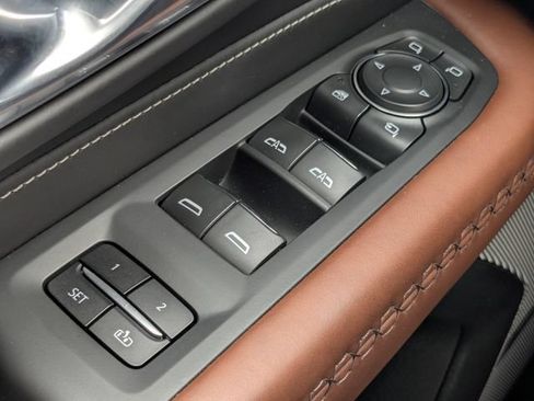 Used 2023 GMC Yukon Denali Ultimate w/ LPO, Floor Liner Package AWD/4WD image 37