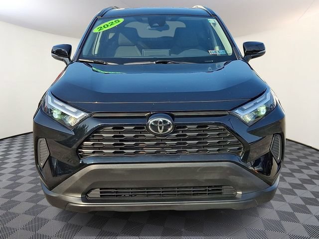 Used 2025 Toyota RAV4 XLE FWD image 2