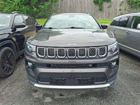 Used 2023 Jeep Compass Limited w/ Sun and Sound Group AWD/4WD image 2