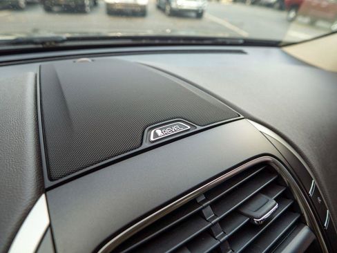 Used 2019 Lincoln Nautilus Reserve FWD image 29