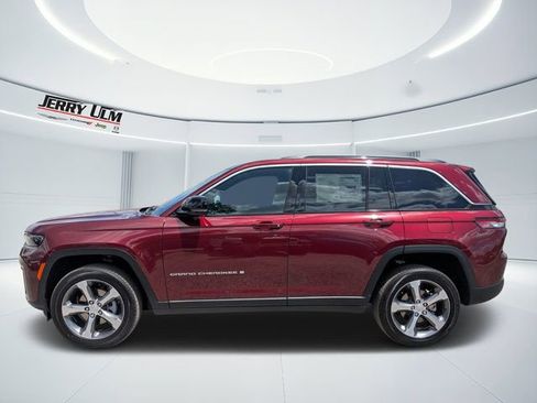 New 2026 Jeep Grand Cherokee Limited AWD/4WD image 6