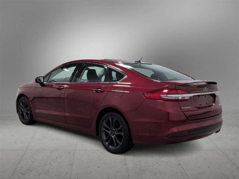 Used 2018 Ford Fusion SE w/ Equipment Group 201A image 6