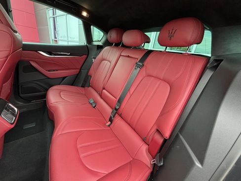 Used 2023 Maserati Levante Modena AWD/4WD image 35
