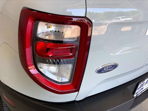 Used 2024 Ford Bronco Sport Outer Banks w/ Tech Package AWD/4WD image 29