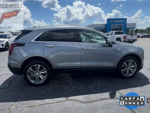 Certified 2025 Cadillac XT5 Premium Luxury image 9