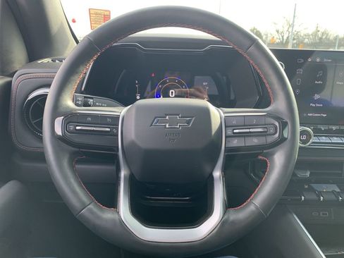 Used 2023 Chevrolet Colorado Z71 w/ Z71 Convenience Package 2 image 11