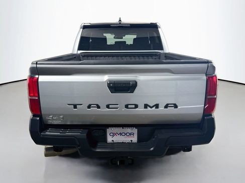 Certified 2024 Toyota Tacoma SR AWD/4WD image 6