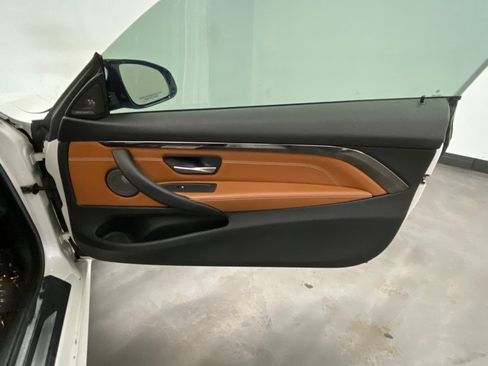 Used 2016 BMW M4 Convertible RWD image 48