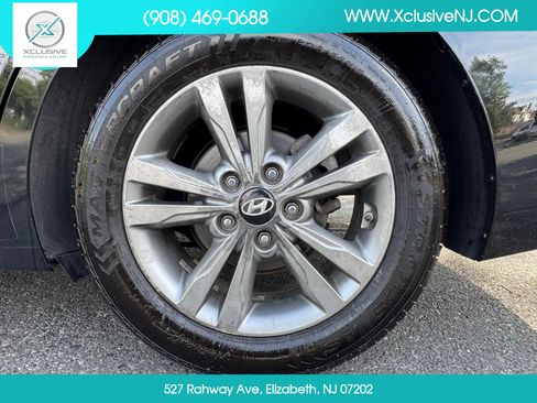 Used 2018 Hyundai Elantra SEL FWD image 29