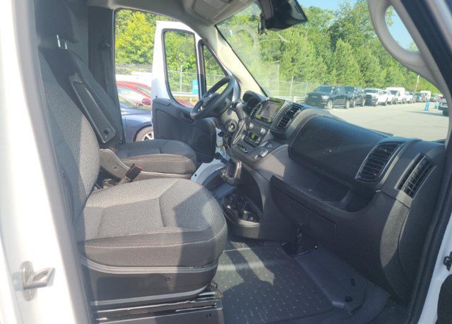 Used 2025 RAM ProMaster 2500 w/ U-Haul Equipment Group FWD image 6