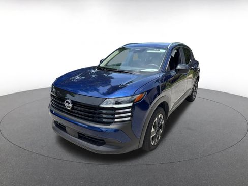 Used 2026 Nissan Kicks SV w/ Cold Weather Package AWD/4WD image 4