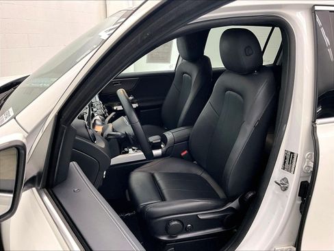 Certified 2022 Mercedes-Benz GLB 250 image 16