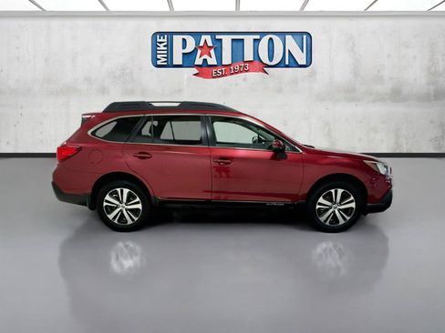Used 2018 Subaru Outback 2.5i Limited AWD/4WD image 8