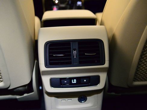 Certified 2024 Audi Q5 2.0T Premium w/ Convenience Package image 24