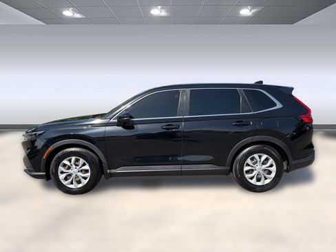 Used 2023 Honda CR-V LX image 2