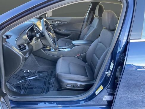 Used 2022 Chevrolet Malibu LT image 4