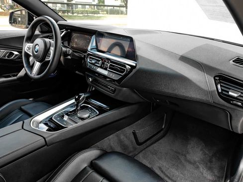 Used 2024 BMW Z4 sDrive30i w/ Convenience Package RWD image 22