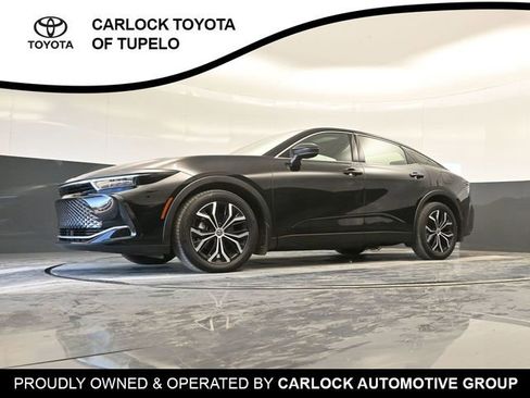 Used 2023 Toyota Crown Limited image 45