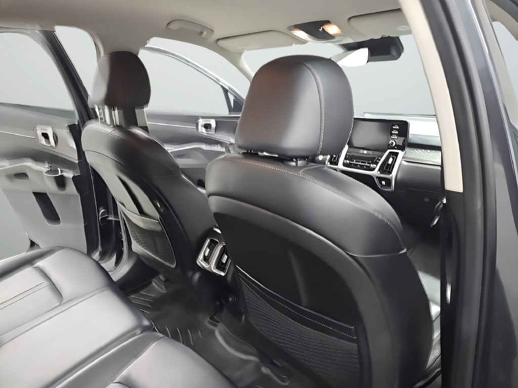 Used 2021 Kia Sorento S FWD image 25