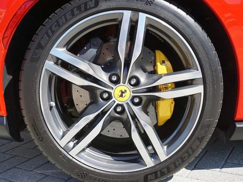 Used 2022 Ferrari Portofino M RWD image 29