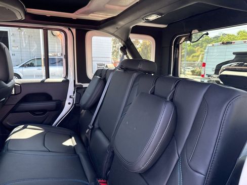New 2025 Jeep Wrangler Unlimited Rubicon 4xe image 14