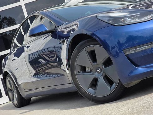 Used 2021 Tesla Model 3 Standard Range Plus RWD image 12