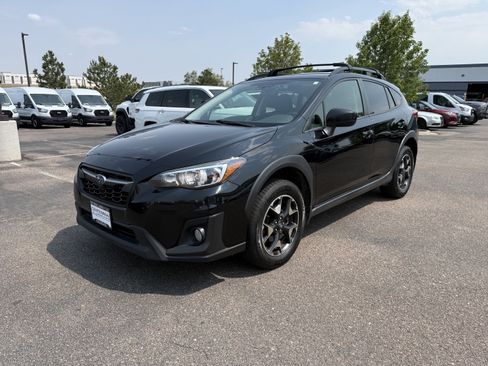 Used 2020 Subaru Crosstrek 2.0i Premium AWD/4WD image 3