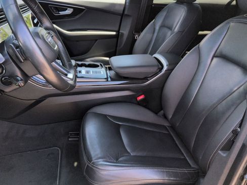 Used 2019 Audi Q8 Premium w/ Convenience Package AWD/4WD image 15