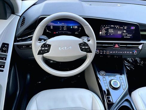 Used 2023 Kia Niro Wind FWD image 5
