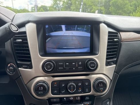 Used 2020 GMC Yukon Denali w/ Denali Ultimate Package AWD/4WD image 18