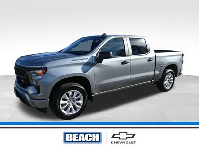Used 2025 Chevrolet Silverado 1500 Custom