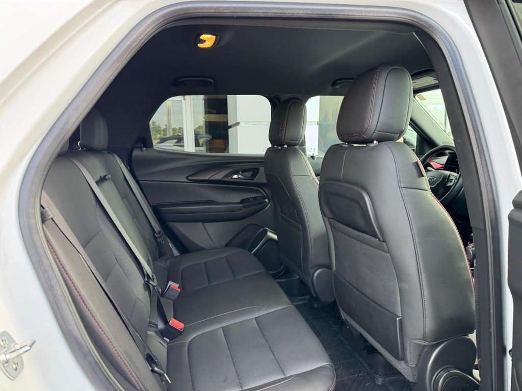 Used 2024 Chevrolet TrailBlazer RS w/ Convenience Package FWD image 13