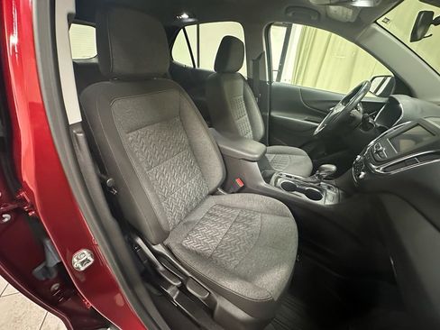 Certified 2024 Chevrolet Equinox LT w/ LPO, Floor Liner Package image 18